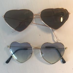 Set of 2 Heart Shaped Sunglasses